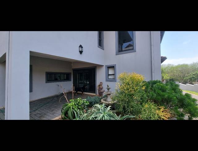 4 BEDROOM FREEHOLD FOR SALE IN IZINGA